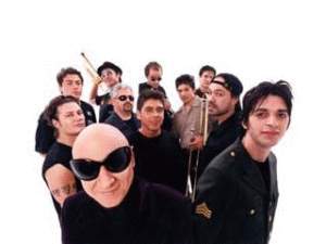 El cantante de la Mosca sufrió un infarto y el manager de la banda sostuvo que Novellis tendrá que “cambiar algunos hábitos” El cantante de la Mosca sufrió un infarto y el manager de la banda sostuvo que Novellis tendrá que “cambiar algunos hábitos”