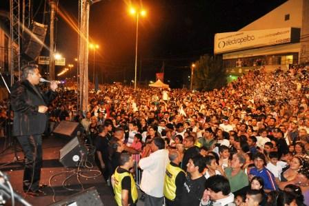 Más de 20 mil personas en Don Torcuato festejaron nuevamente el Carnaval
