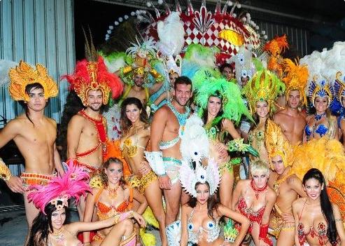 La comparsa de Soñando por Bailar en Gualeguaychú La comparsa de Soñando por Bailar en Gualeguaychú