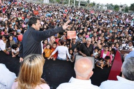 Se inauguró el nuevo Jardín de Infantes, la plaza y los asfaltos de Bancalari () 
