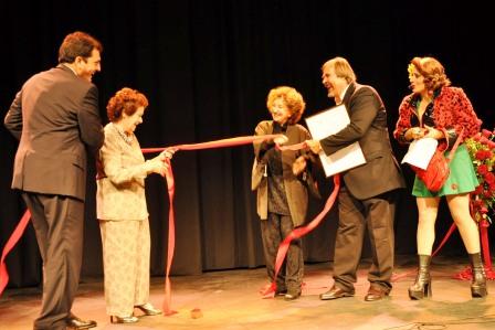 Se inauguró en Tigre el teatro “Niní Marshall” 