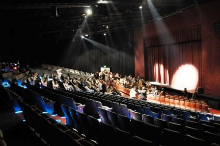 Se inauguró en Tigre el teatro Niní Marshall