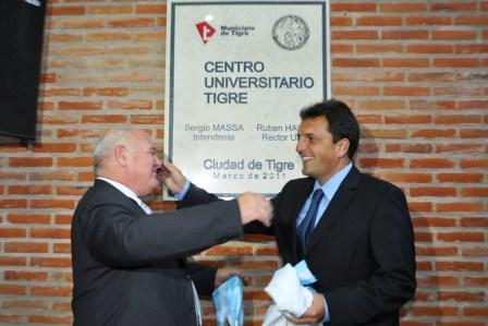 Massa inauguró el nuevo Centro Universitario Tigre Massa inauguró el nuevo Centro Universitario Tigre