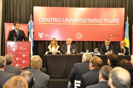 Massa inauguró el nuevo Centro Universitario Tigre Massa inauguró el nuevo Centro Universitario Tigre