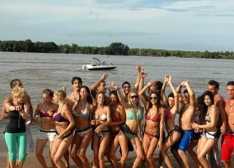 Una fiesta con reencuentros y escándalos en la isla de Soñando por Bailar Una fiesta con reencuentros y escándalos en la isla de Soñando por Bailar