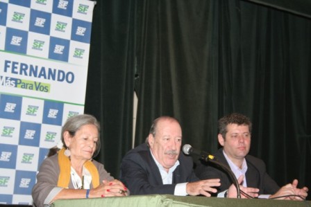 el Intendente de San Fernando, Osvaldo Amieiro, entregó kits escolares a los futuros alumnos. el Intendente de San Fernando, Osvaldo Amieiro, entregó kits escolares a los futuros alumnos.