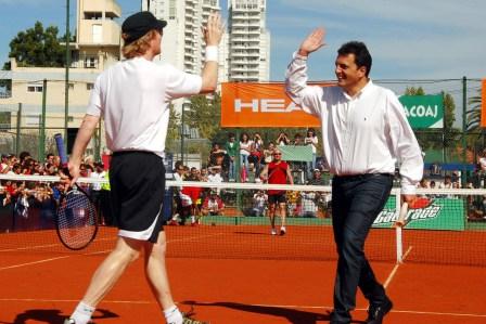 Agassi y Courier brindaron una clinica de Tenis en Tigre