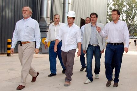 El Intendete de Tigre Sergio Massa visitó la fábrica de Cabelma El Intendete de Tigre Sergio Massa visitó la fábrica de Cabelma