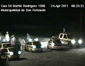 Las cámaras captan la detención de un violador en San Fernando. Las cámaras captan la detención de un violador en San Fernando.