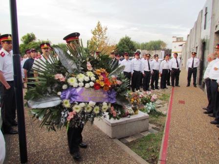 Los Bomberos Voluntarios de Tigre festejaron su 100º aniversario (Homenaje en cementerio) 

