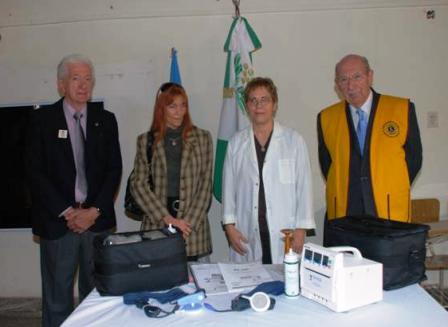 los Club de Leones donaron equipamiento al hospital Materno Infantil