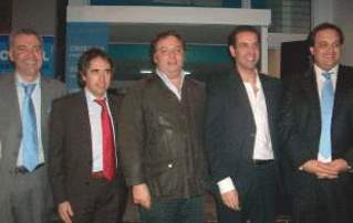 Leo Rial inauguró su primer local partidario en Vicente López Leo Rial inauguró su primer local partidario en Vicente López