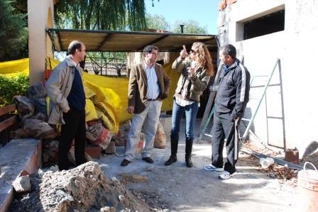 El secretario de Promoción Comunitaria, Daniel Gambino, junto a miembros de la Asociación Cooperadora para el Deporte de Tigre El secretario de Promoción Comunitaria, Daniel Gambino, junto a miembros de la Asociación Cooperadora para el Deporte de Tigre