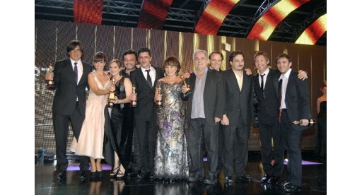 Para vestir santos gran ganador en los Martín Fierro: se llevo el oro y otros ocho galardones Para vestir santos gran ganador en los Martín Fierro: se llevo el oro y otros ocho galardones