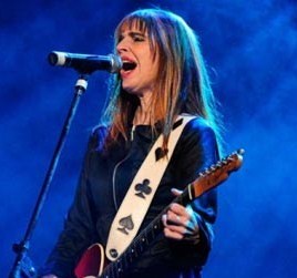 Fabiana Cantilo es puro Rock Nacional Fabiana Cantilo es puro Rock Nacional