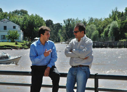Scioli y Massa comparten un acto en Tigre Scioli y Massa comparten un acto en Tigre