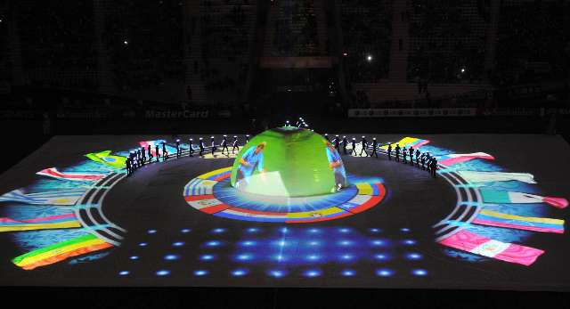 Con una fiesta sobria y colorida, se inauguró la copa América 2011 Con una fiesta sobria y colorida, se inauguró la copa América 2011