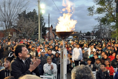 Unas 1800 familias de Benavidez ya disfrutan del gas natural Unas 1800 familias de Benavidez ya disfrutan del gas natural