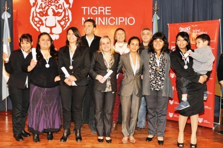 Egresó la primera promoción de enfermeras de la escuela de Enfermería del municipio de Tigre Egresó la primera promoción de enfermeras de la escuela de Enfermería del municipio de Tigre