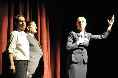 Sergio Massa homenajeó a Evita en el Teatro Niní Marshall
