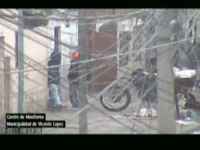 Por las Cámaras detienen a dos asaltantes de autos en Vicente López Por las Cámaras detienen a dos asaltantes de autos en Vicente López