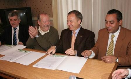 El Intendente de San Fernando, Osvaldo Amieiro, el Secretario General de la Confederación Argentina de la Mediana Empresa, José Bereciartua El Intendente de San Fernando, Osvaldo Amieiro, el Secretario General de la Confederación Argentina de la Mediana Empresa, José Bereciartua