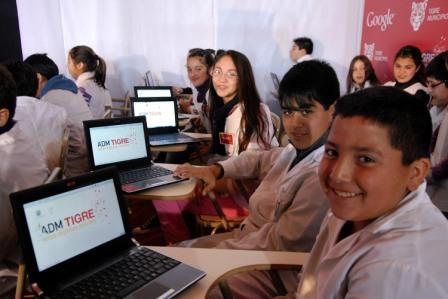 Tigre presentó el Programa Aulas Digitales Móviles Tigre presentó el Programa Aulas Digitales Móviles