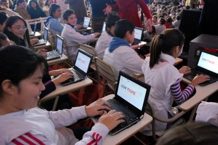 Tigre presentó el Programa Aulas Digitales Móviles
Tigre presentó el Programa Aulas Digitales Móviles