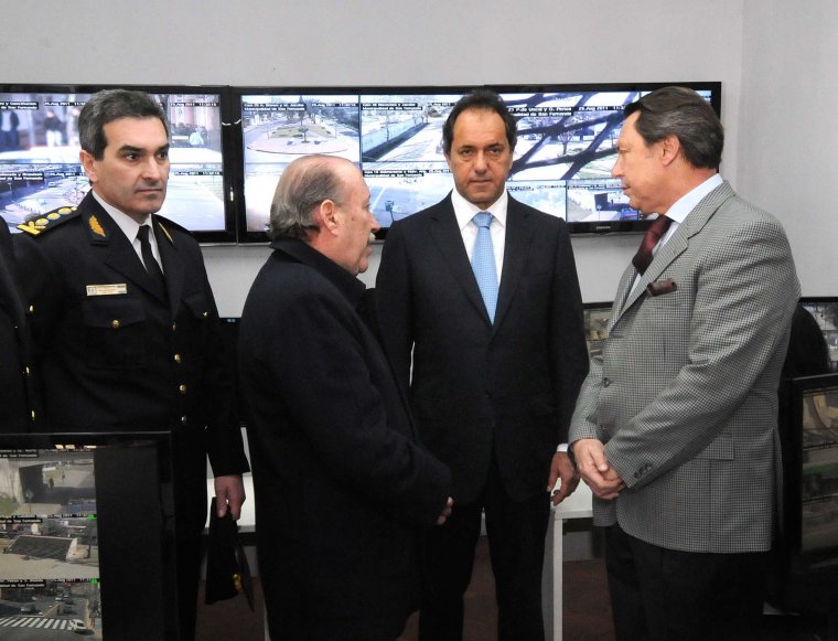 Sciol, Amieiro y Casal en el centro de monitoreo de San Fernando