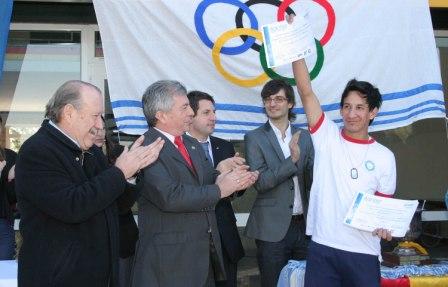 Amieiro junto a tres generaciones de jóvenes emprendedores de San Fernando Amieiro junto a tres generaciones de jóvenes emprendedores de San Fernando