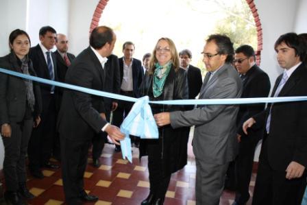 Sandro Guzmán y Alicia Kirchner inauguraron el centro deportivo y recreativo Zona Norte en Ingeniero Maschwitz Sandro Guzmán y Alicia Kirchner inauguraron el centro deportivo y recreativo Zona Norte en Ingeniero Maschwitz