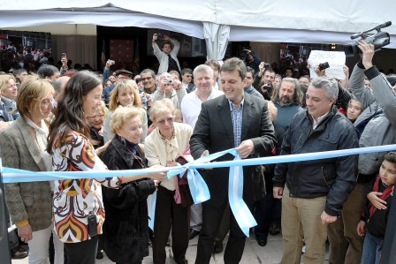 Massa inauguró una nueva Sala de Atención Familiar y de Salud en Don Torcuato