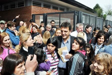 Massa inauguró una nueva Sala de Atención Familiar y de Salud en Don Torcuato
