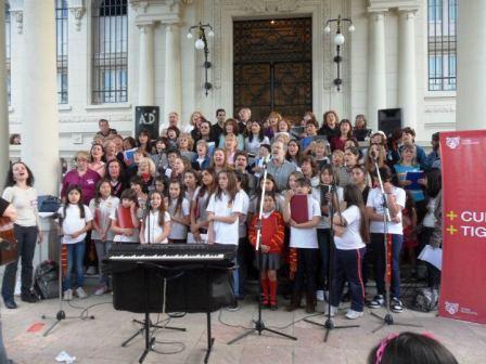 “Cantando a la primavera”, un encuentro recreativo