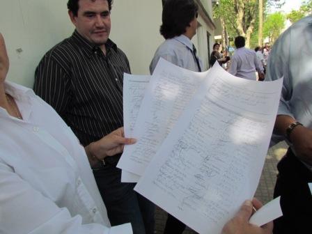 Firma de los choferes de Madero rechazando al sindicato Firma de los choferes de Madero rechazando al sindicato