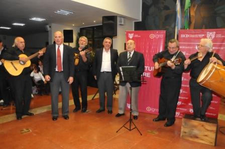 El Chalchalero”Juan Carlos Saravia, fue homenajeado en el HCD de Tigre El Chalchalero”Juan Carlos Saravia, fue homenajeado en el HCD de Tigre