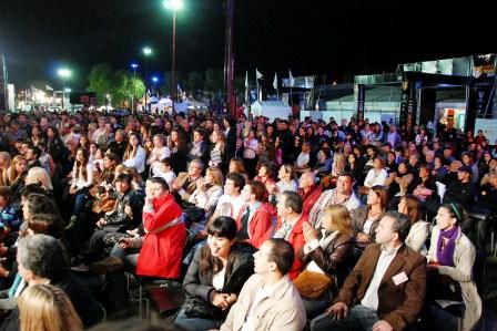 Glamour y elegancia en el ExpoTigre Moda Show Glamour y elegancia en el ExpoTigre Moda Show