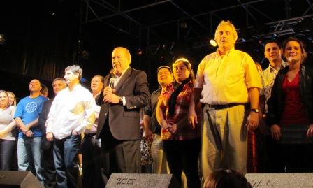 Osvaldo Amieiro cerró su campaña con un multitudinario acto en virreyes Osvaldo Amieiro cerró su campaña con un multitudinario acto en virreyes