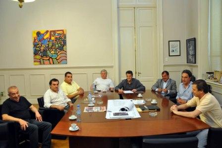 Servicio de colectivo gratuito para ir a votar en Tigre Servicio de colectivo gratuito para ir a votar en Tigre