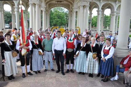 Sergio Massa participó del festejo y una banda proveniente de Austria realizó un concierto para coronar la fecha. Sergio Massa participó del festejo y una banda proveniente de Austria realizó un concierto para coronar la fecha.