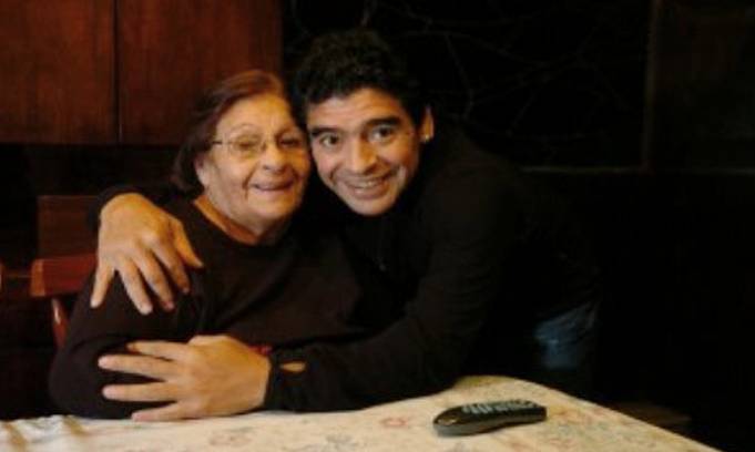 Falleció Doña Tota la madre de Diego Maradona Falleció Doña Tota la madre de Diego Maradona