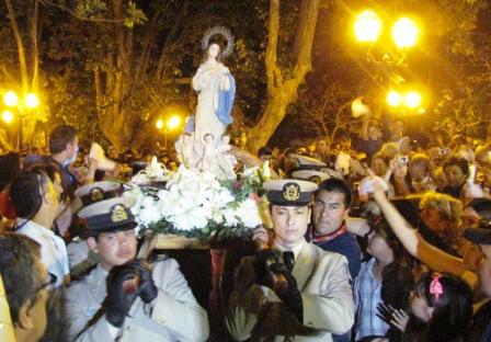 Multitudinario festejo por el Día de la Virgen en Tigre