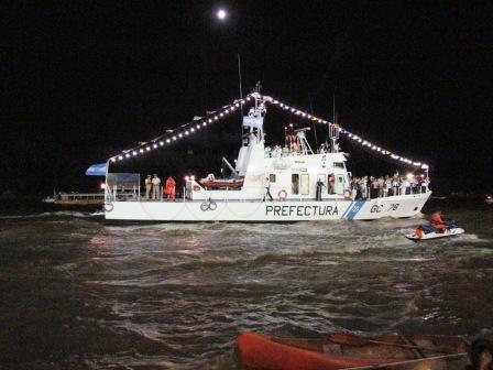 El Guarda Costa dela Prefectura que lleva la imagens de la Inmaculada Concepción