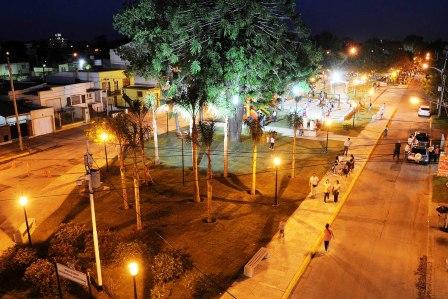 Renuevan plazoletas de la Avenida Rocha en Tigre Renuevan plazoletas de la Avenida Rocha en Tigre