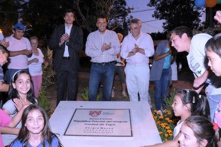 Renuevan plazoletas de la Avenida Rocha en Tigre Renuevan plazoletas de la Avenida Rocha en Tigre
