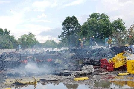 Una fábrica de plásticos se incendió en Pacheco Una fábrica de plásticos se incendió en Pacheco