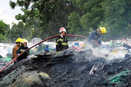 Una fábrica de plásticos se incendió en Pacheco Una fábrica de plásticos se incendió en Pacheco
