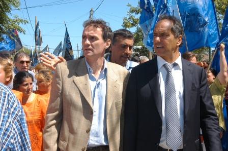 Katopodis y Scioli recorrieron obras en Villa Hidalgo Katopodis y Scioli recorrieron obras en Villa Hidalgo