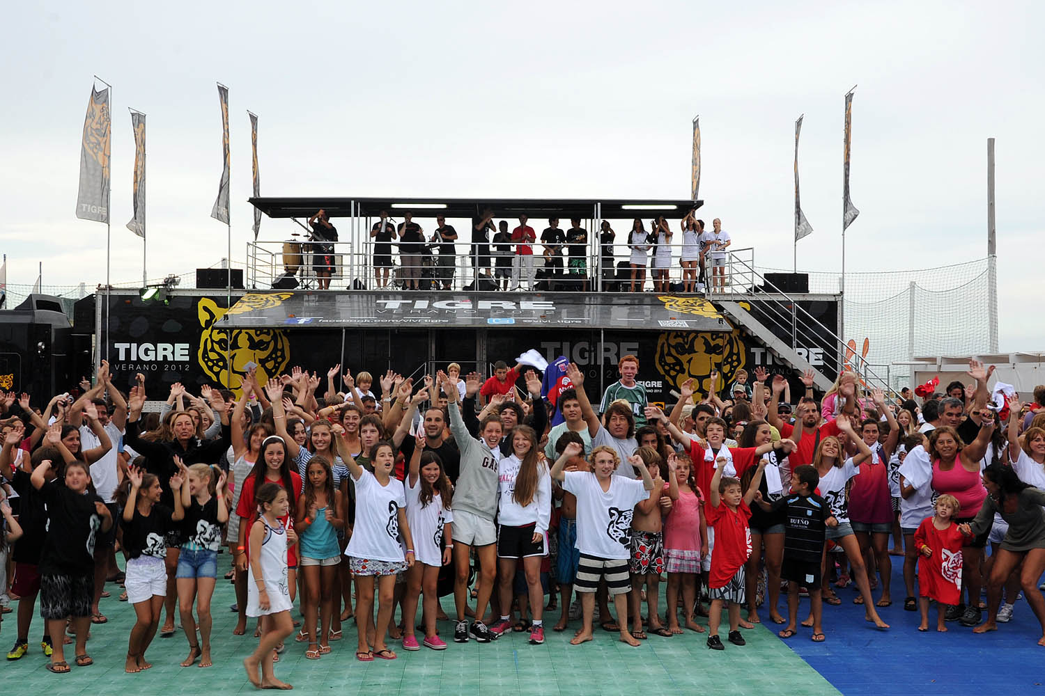 Figuras del deporte y del espectáculo celebraron el verano con Tigre en Pinamar 