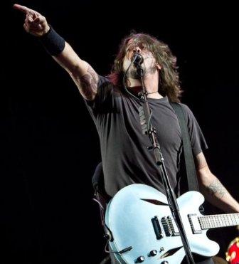 Foo Fighters y Queens of the Stone Age tocarán juntos el 7 de marzo en Vélez